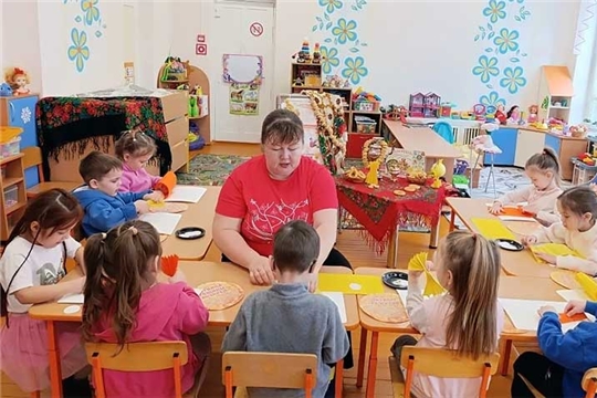 Создаём поделки к празднику Масленица своими руками