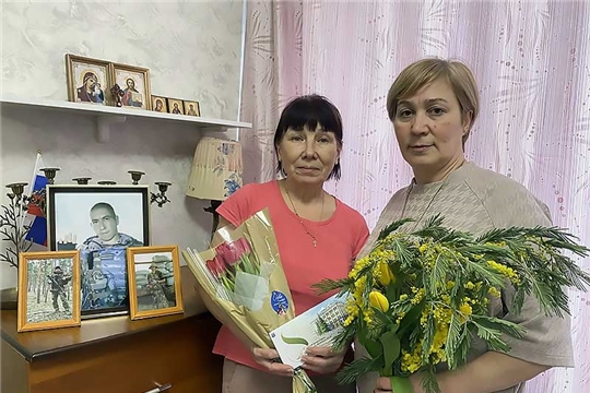 8 марта коллектив детского сада №93 города Чебоксары присоеденился к акции Цветы мамам героев!