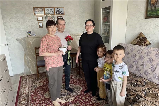 Патриотическая акции «СВОя фиалка» от Единой России и Женсовета города Чебоксары