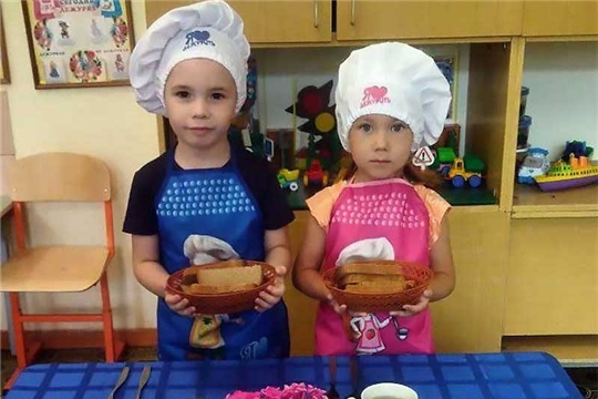 Как приучить ребёнка к полезной еде без нравоучений