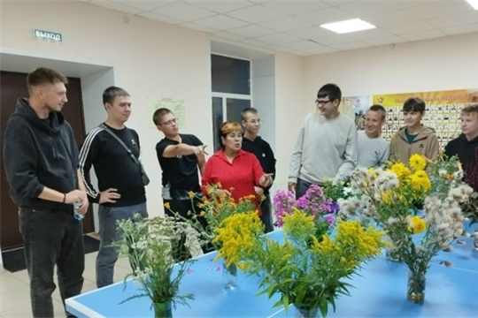 Выставка букетов "Поэзия цветов".