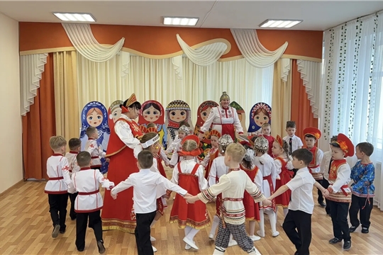 Весенние гуляния в детском саду: встреча с традициями