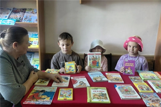 Литературно‑познавательная игра «Лето — время книг и друзей» в Дубовской сельской библиотеке