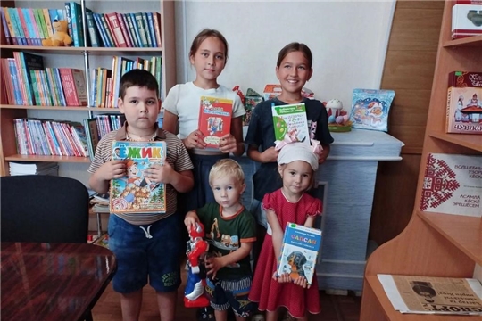 Литературный час «Каникулы с книгой» в Чурачикской сельской библиотеке