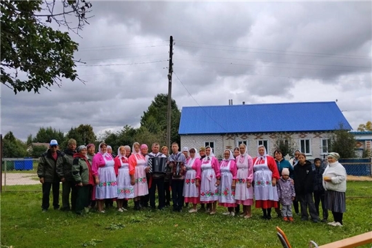 Фольклорный час «Три спаса – три запаса»: Н.Ч. Сюрбеевская сельская библиотека