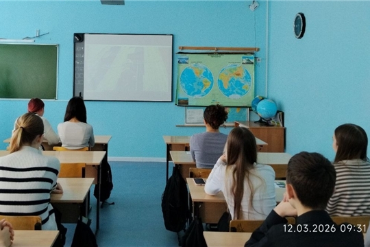 Информационный час «Героини военных лет: женщины на фронте и в тылу» в Шоршелской сельской библиотеке