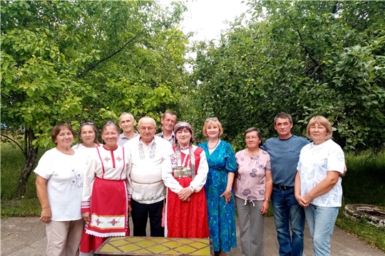 Этнографический праздник «Старинные наряды бабушкиного сундука» в Первочурашевской сельской библиотеке