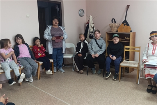 Виртуальную экскурсию «Загадки из бабушкиного сундука» провели в Шоршелской сельской библиотеке