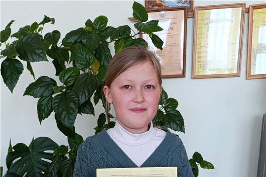 Михайлова Мария - лауреат 3 степени XII Республиканского конкурса отделения общего фортепиано «Нотная мозаика»