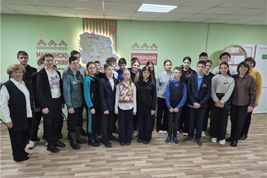 Октябрьский ЦСДК "Мир, труд, май"