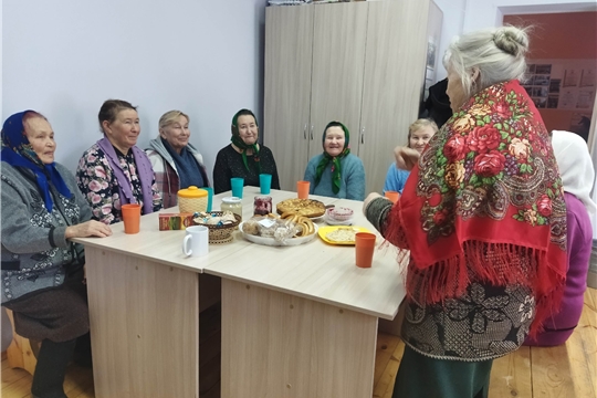Круглый стол «Традиции и приметы в масленицу» состоялся в Большекарачкинском СК