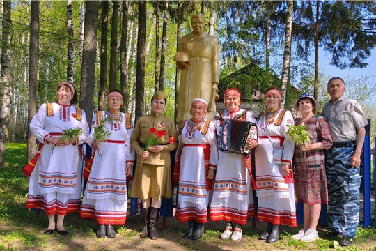 В  Большетокшикском сельском клубе прошла встреча поколений «Живая память»