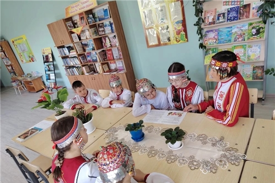 В рамках Единого Дня чувашской книги (Сеспельская сб)