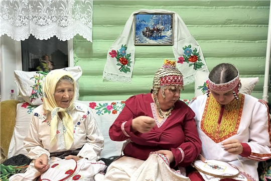 Вышивка как живая летопись рода семьи Громовых (Челкумагинская сб)