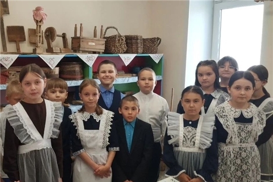 Мини-экскурсия "Жемчужина народной мудрости" (Новоурюмовская СБ)