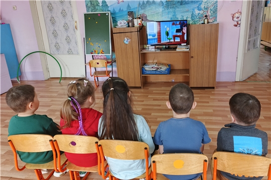  Мультсалон «Олимпийский мультпарад» в Атнарской сельской библиотеке