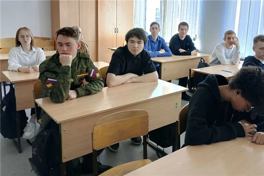 Своя игра ко Дню Победы в зале «Сила семьи»