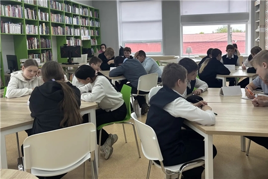 Познавательная игра «Народов много — страна одна» в зале "Сила земли"