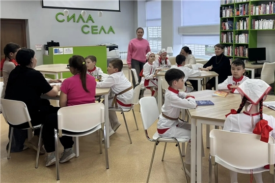 Круглый стол, посвящённый Международному дню семьи, в зале "Сила земли"