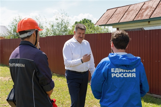 Активисты партпроекта «Цифровая Россия» оценили ход работ по подключению к интернету домов в селе Абашево