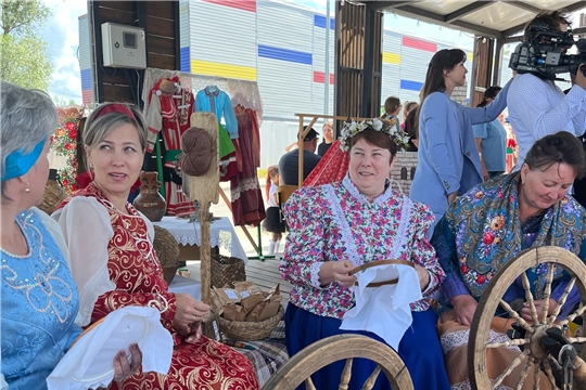 Праздник песни, труда и спорта