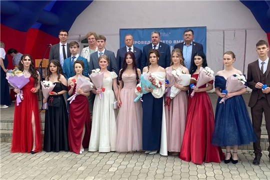 Алые паруса: мечты непременно исполнятся…