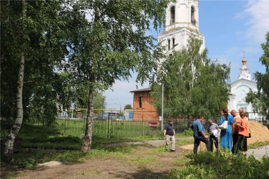 В Порецком обновляют исторический центр села