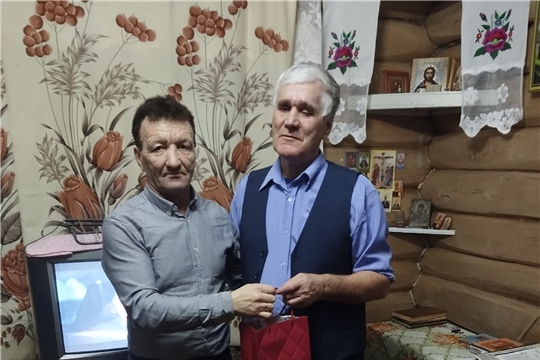 Поздравление на дому воина-афганца Валерия Кудряшова из села Баймашкино