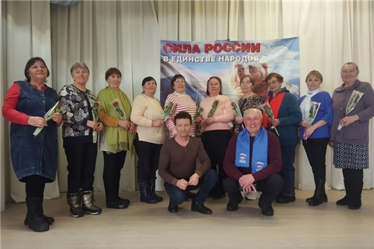 В Баймашкинском СДК проведен круглый стол «Загляните в мамины глаза»