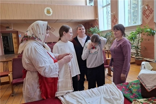 В Санкинском СДК проведена беседа-встреча «Загадки бабушкиного сундука»