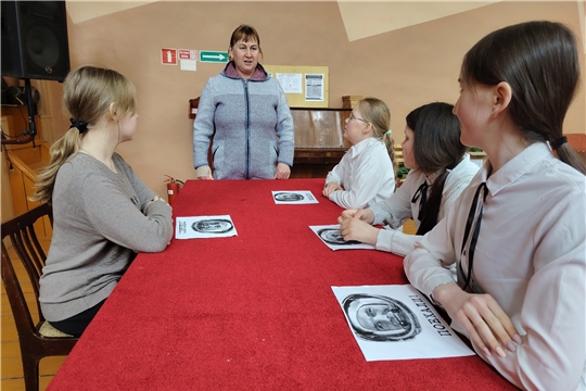 В Санкинском СДК провели иформационный час «И он сказал: Поехали!» 