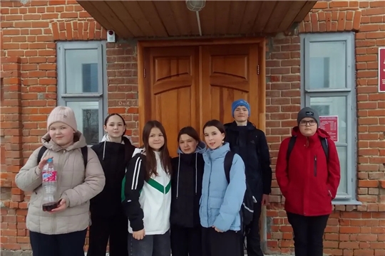 Участники коллектива-спутника "Живая сказка" народного театра Юного зрителя РДК посетили КНМ "Человек и природа"