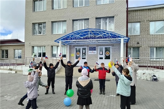 Работники Большеатменского СДК организовали мероприятие «Мир, труд, май!»