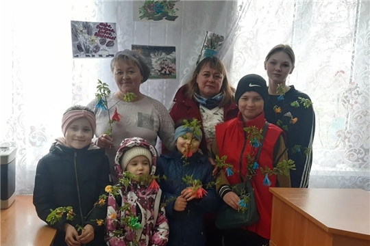 В Черепановском СДК провели познавательную беседу "История и традиции 1 мая"