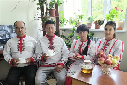Час отдыха «Яблочный спас» состоялся в Староатайском СДК