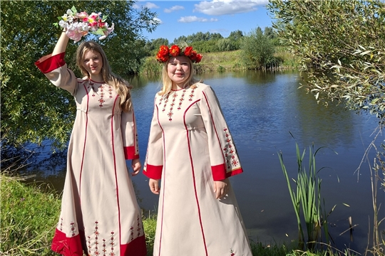Руководитель Атнарского СДК организовала фотосессию "Край родной, навек любимый!" 