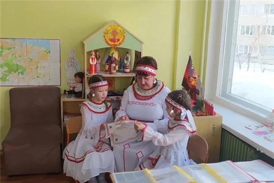 Край ста тысяч вышивок и узоров