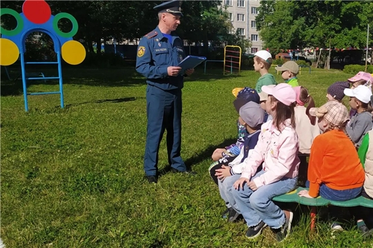 День безопасности с Женским движением: учимся быть осторожными!