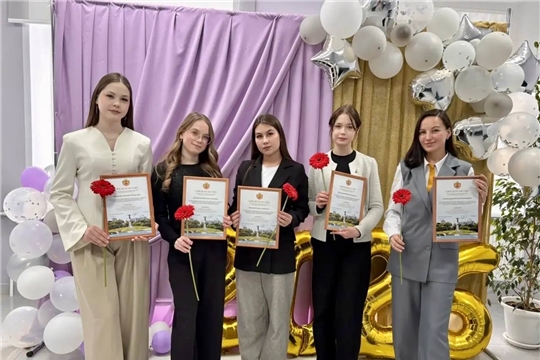 Профсоюзные активисты медколледжа - стипендиаты Главы Чувашии