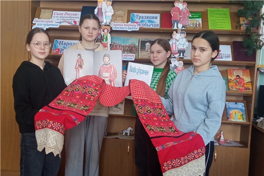 Литературно-краеведческая программа «Тайны чувашской вышивки» в рамках программы «Пушкинская карта» (Трёхизб-Шемуршинская с/б)