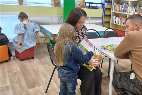 Сказочные посиделки «Сказки, которые нас сближают» в рамках республиканской акции «Чтение семейного масштаба: сказки народов России»