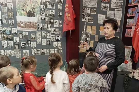 К звёздам и подвигам: в Большебуяновском музее отметили День космонавтики.