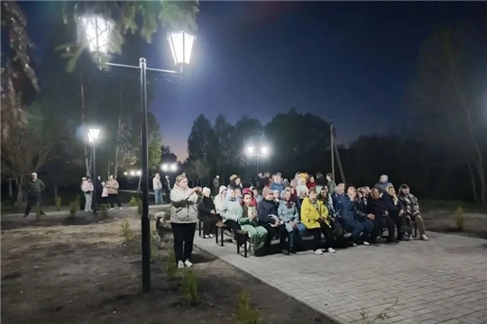 Жители Чукальской земли собрались в парке, чтобы почтить память предков и земляков, которые участвовали в Великой Отечественной войне и внесли свой вклад в победу в тылу.