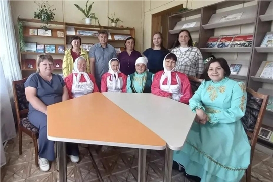В Трёхбалтаевском территориальном ТО состоялась встреча жителей села с участниками этнографической экспедиции ученых.