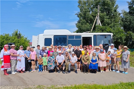 Многофункциональный культурный центр Автоклуб на празднике Семьи, любви и верности в д. Андреевка.