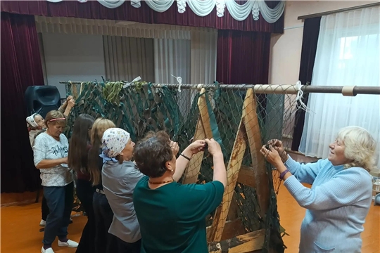 Низкий поклон нашему надежному тылу!