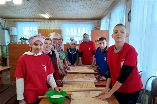 Гуманитарный фронт: сладости, супы и одеяла от «Зова Победы»