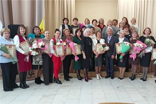Торжественная церемония награждения победителей конкурса профессионального мастерства в МБОУ “Шемуршинская СОШ»