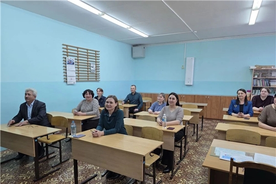 В Шемуршинской СОШ прошла Всероссийская акция «Сдаём вместе. День сдачи ЕГЭ родителями»
