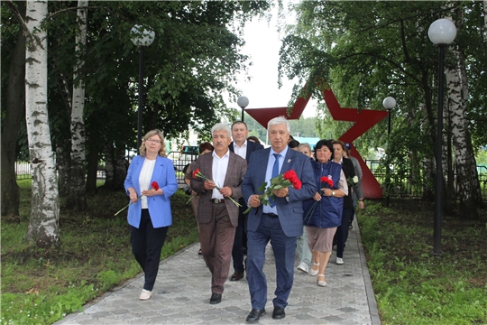 Вăрçă паттăрĕсене хисеп тунă